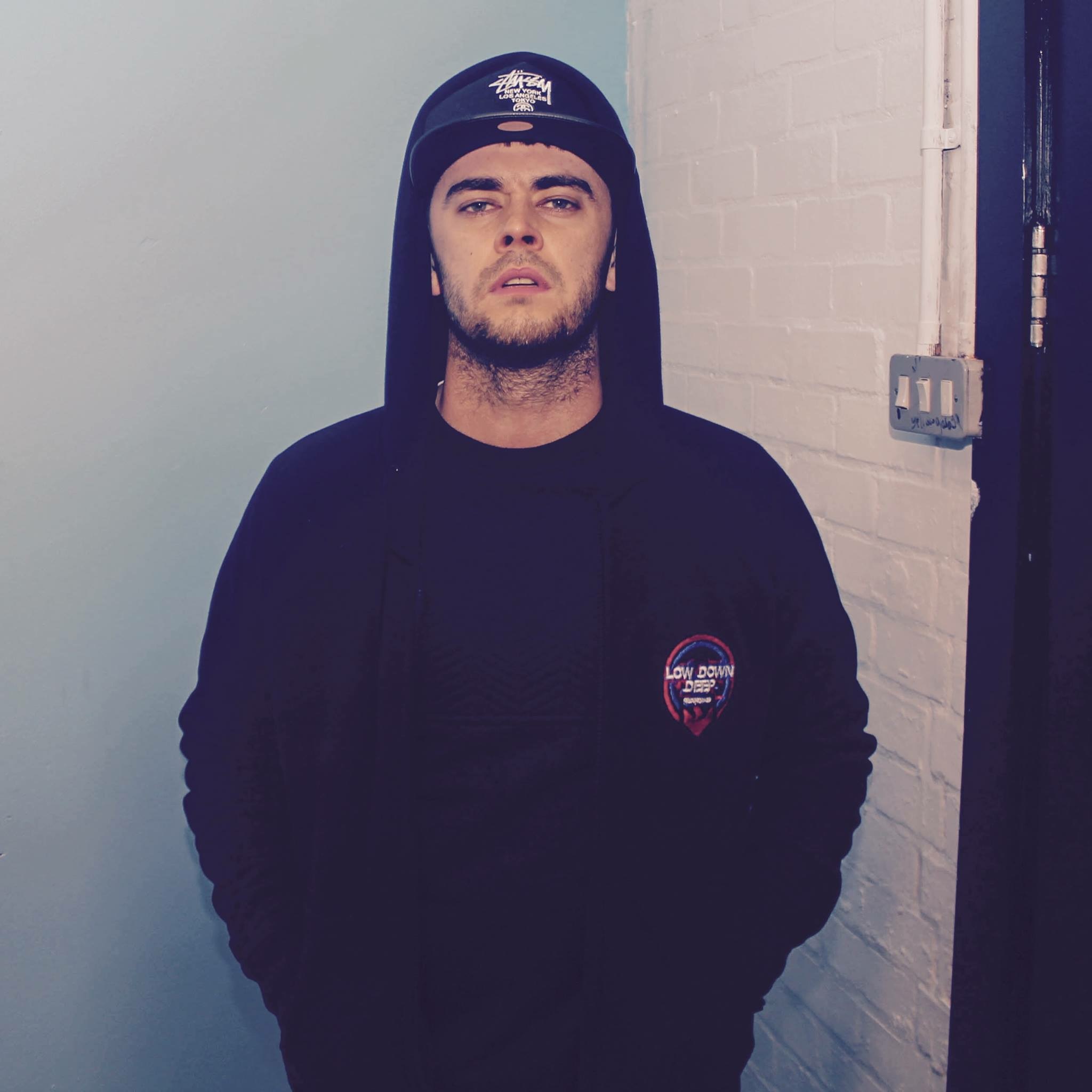 Azza