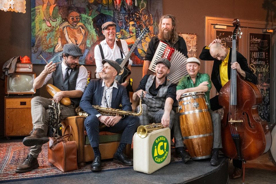Banda Carumba!