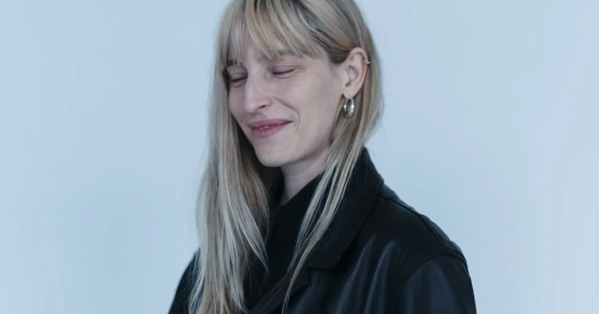 Carmen Villain