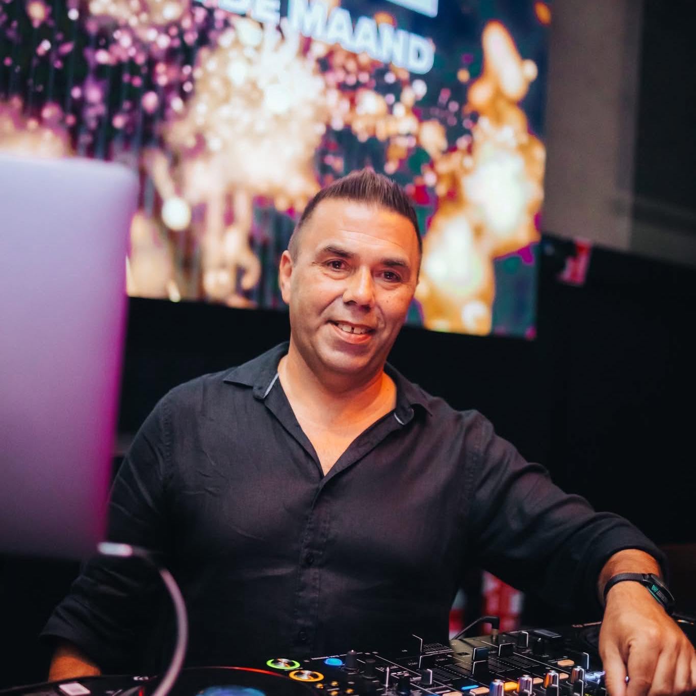 DJ 6T9