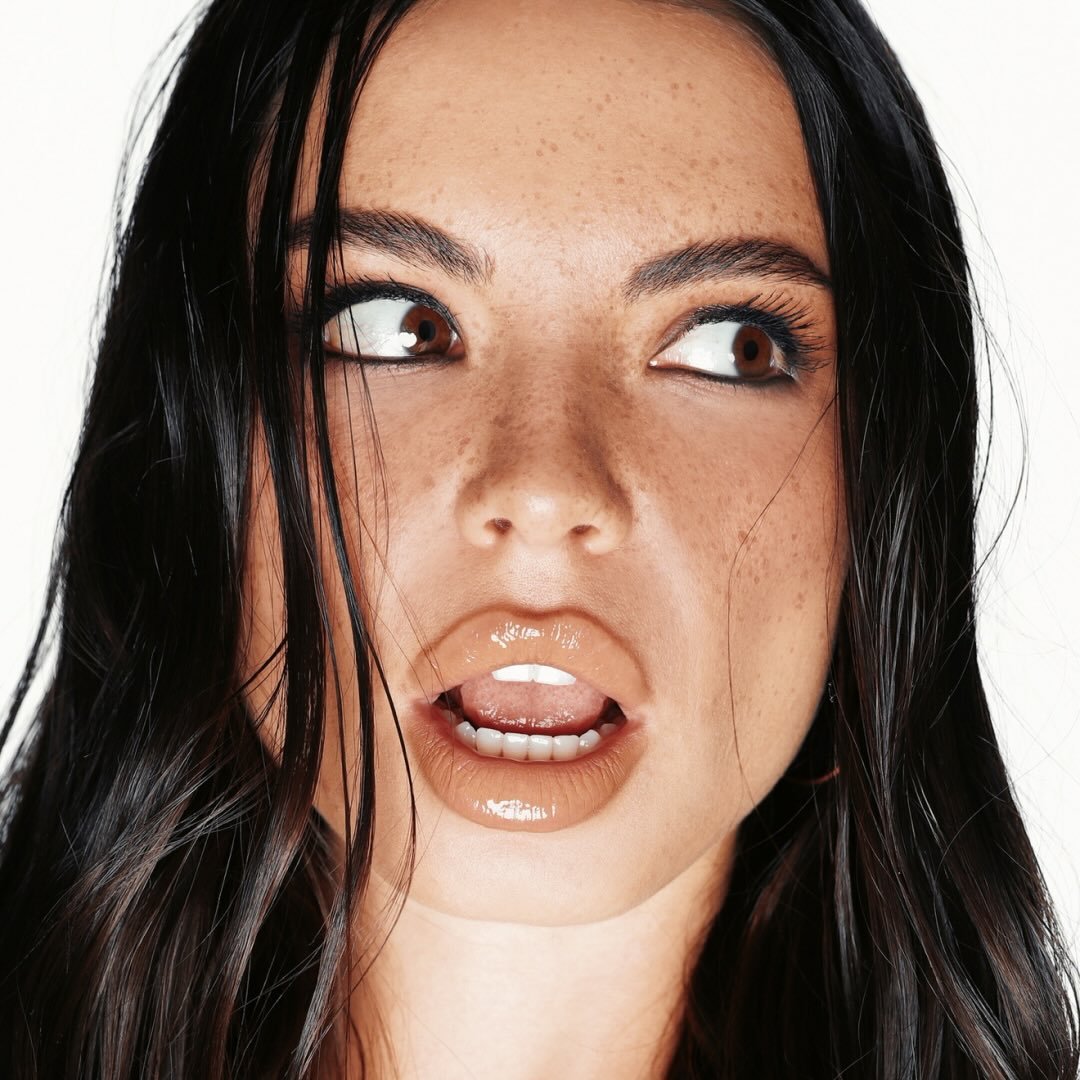 EVA KIM