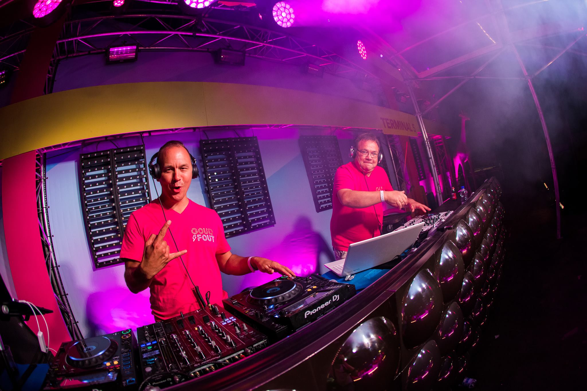 Goud & Fout DJ Team