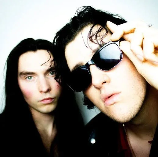 James and the Cold Gun