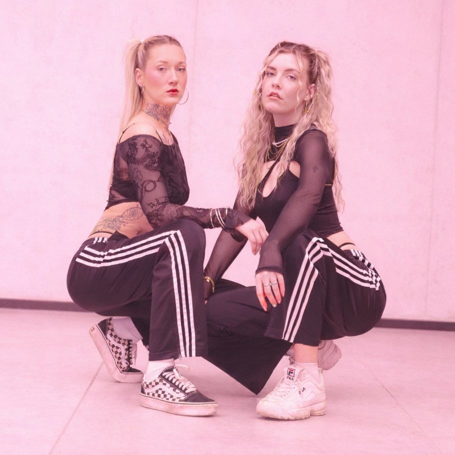 Jaxie × Schelle