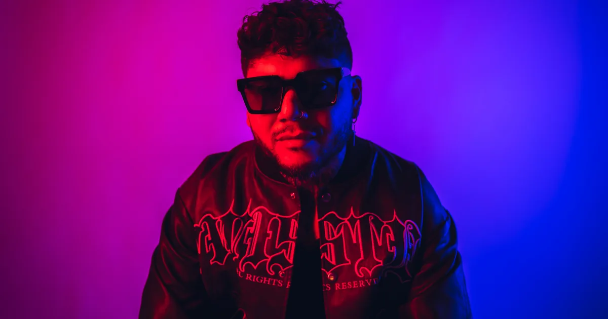 JUAN MORA