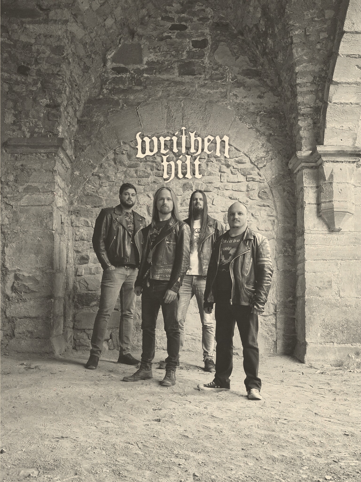 Writhen Hilt