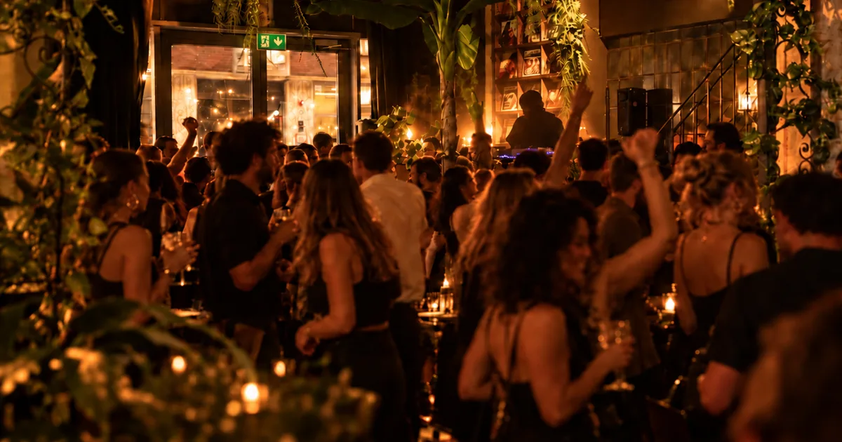 Open Fire Sessions: House, Vinyls & Deep Grooves